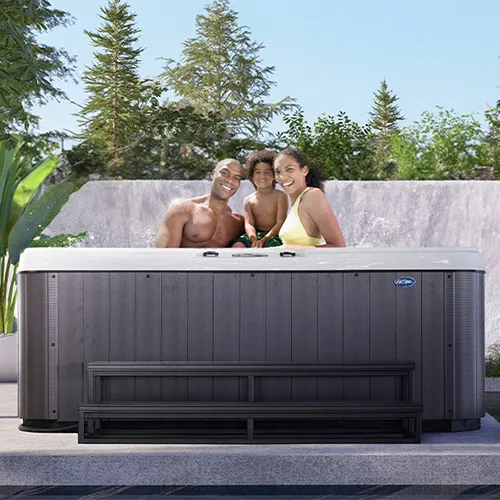 Patio Plus hot tubs for sale in Picorivera